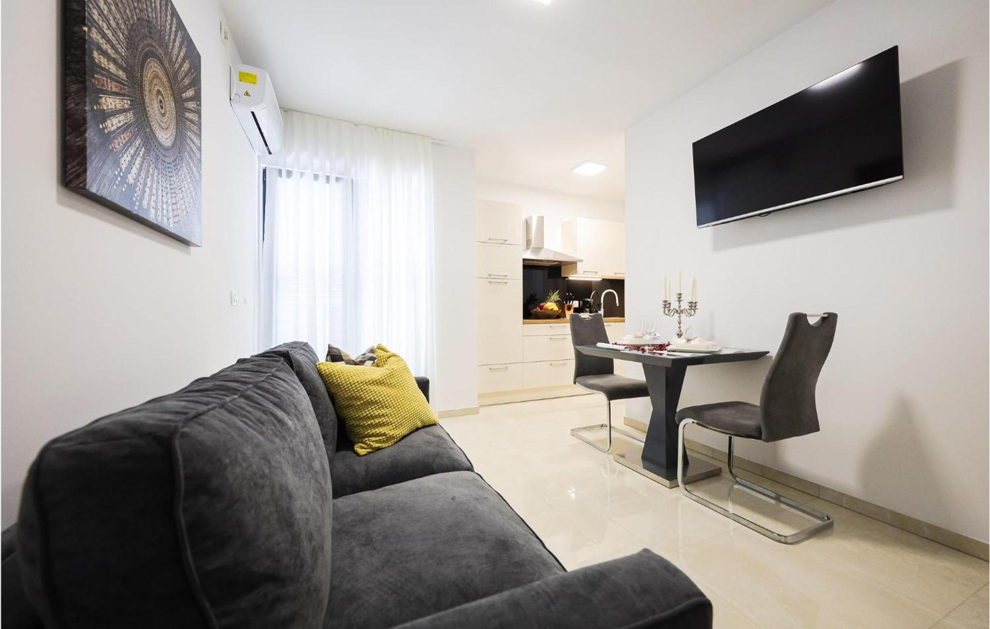 Lovely Apartment In Zadar With Wifi Esterno foto